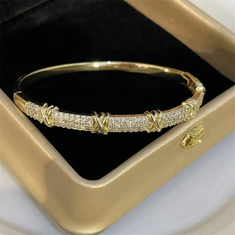 South Korea New Exquisite Simple Flower Bracelet Women's Jewelry